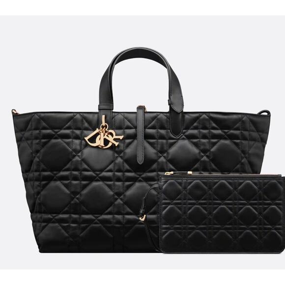 Dior large black leather every day bag nwt with Removable interior pouch - Picture 1 of 8